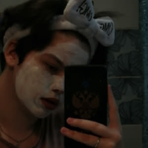 Source: profile picture from 2022-11-21