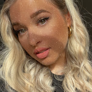 Source: profile picture from 2022-11-21