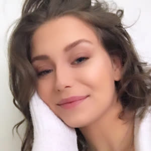 Source: profile picture from 2022-11-20
