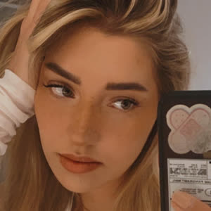 Source: profile picture from 2022-11-20