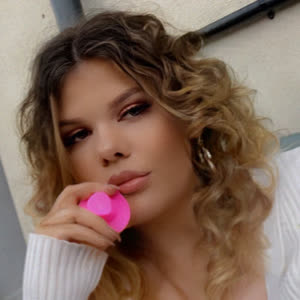 Source: profile picture from 2022-11-21