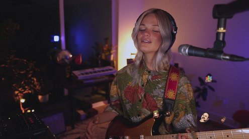 ✨ Live Music & Good Vibes ✨ !annelle