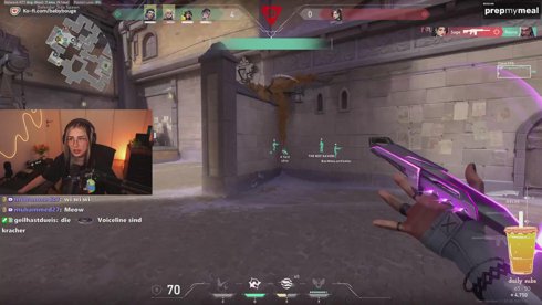 🎮 NOW PLAYING: AMONG US 🎮 20.00 FORTNITE 🎮 22.00 VALO 🎮 !prep !holzkern !asmr !insta !tiktok