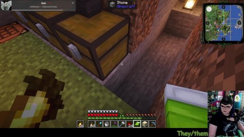 Absorbent and yellow and porous is he~