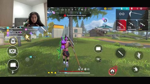 Jugando un ratito Free Fire
