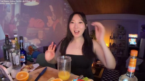 🥂BARTENDING Tonight~ Let me make you drinks !menu !dono !clip !socials