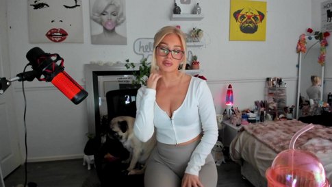 TALK TO ME |  Follow: !socials