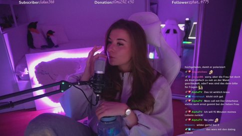 UR FAV SWISS GIRL | !insta !tt !dc