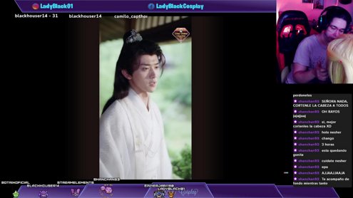 Hoy día de novelas y pelucas