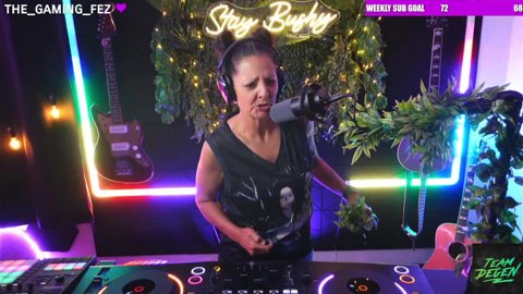 HOT TRACKS. COOL CLAMS. SPICY CHAT