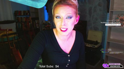 I'm a singer if you like that sorta thing !sl !sr