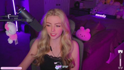 1v1 against pineapple then viewer games!!!🌸!sub !wishlist !socials
