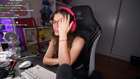 hablamos un rato y... ELDEN RING?¿? ohdiosmio 😫🖤