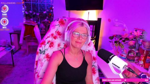 Crazy stuff goin on over yonder. | 18+ | Lurkers welcome