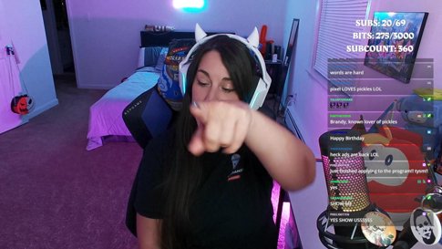 🎉 TOMORROW IS MY BIRFFFFDAYYY! 🎉 PEAK COLLAB w/ SOUPIES! 🤍 !links !gfuel !merch ♡