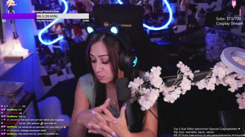 solo vs squads :3 Ich bin zwar nicht Cinderella, aber ich weiß, dass er rein passt :3 BO7 BETA Codes zur Verlosung💜💗!socials