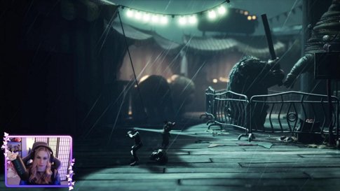 Happy Halloween!! I'm back!