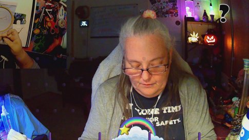 HMD!!! chat chill & cross stitching-crafter by day, tarot by night, stoner 24/7 Fund raising to see @faricia11