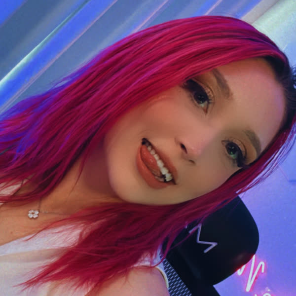 QueenManda | TtvGirls - female streamers
